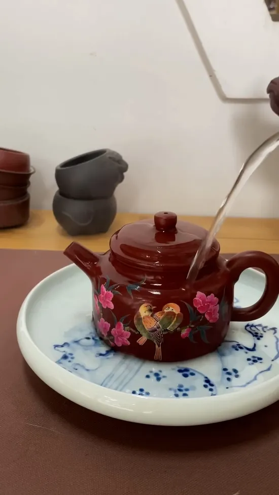 Yixing Zisha Teapot | Handcrafted Color-Changing Clay Art 2