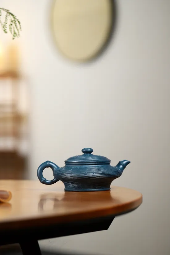 Yixing Zisha Clay Teapot | Yang Junbao Handcrafted Bamboo-Woven Collector's Choice 3
