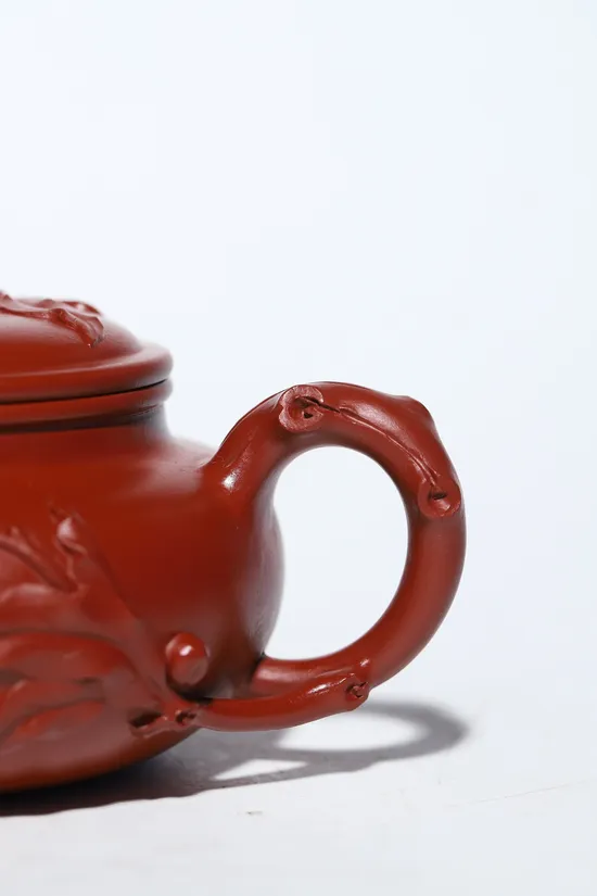 Yixing Zisha Clay Teapot Set - Handcrafted Antique Peach Design 6