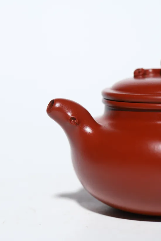 Yixing Zisha Clay Teapot Set - Handcrafted Antique Peach Design 9