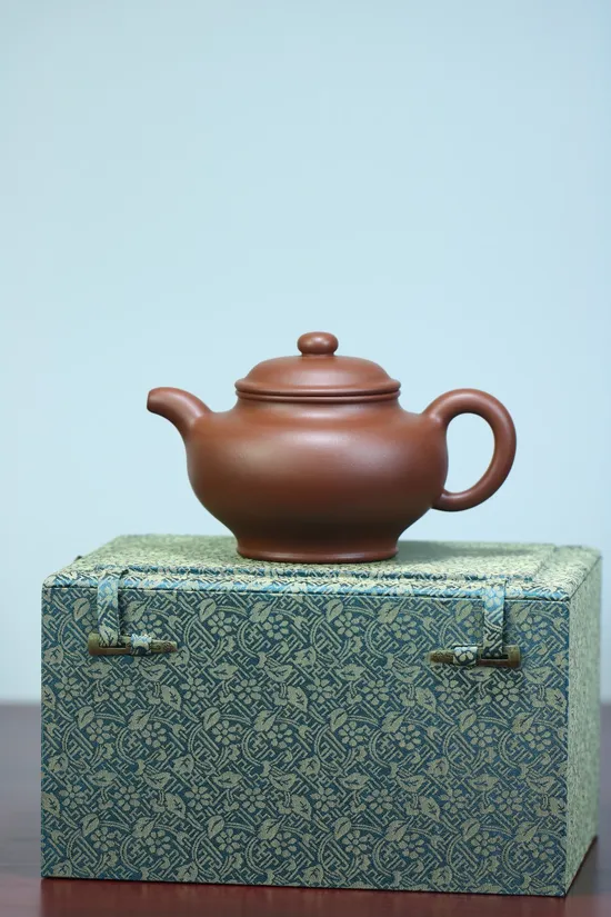 Zisha Teapots: all-handmade | Hongpilong clay 1