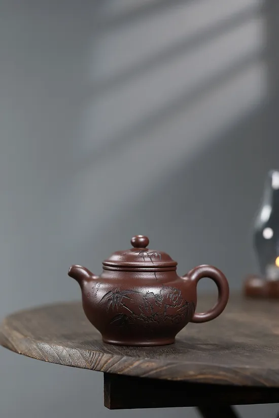 Yixing Zisha Teapot | Master Crafted Clay Artistry & Design 4