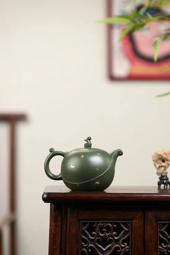 Handcrafted Yixing Clay Teapots | Artisan Zisha Teapot Collection 1