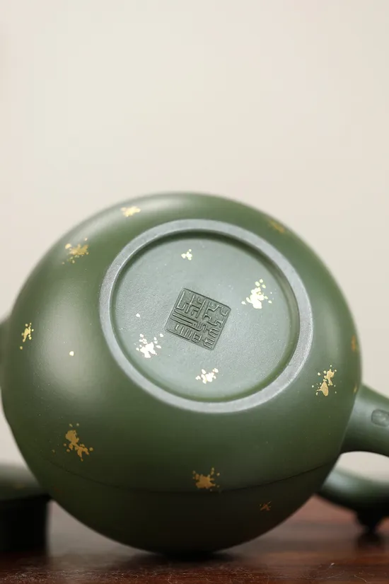 Handcrafted Yixing Clay Teapots | Artisan Zisha Teapot Collection 3