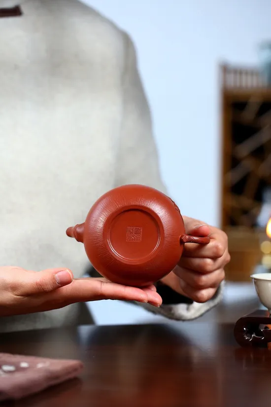 Yixing Clay Teapot | Handcrafted Zisha Artistry | Persimmon Design 1