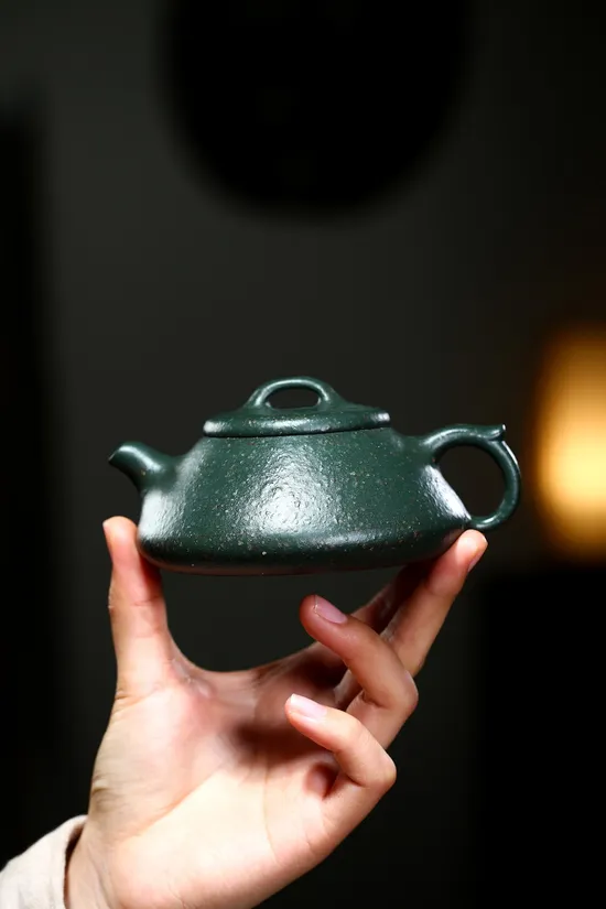 Authentic Yixing Zisha Teapot | Handcrafted Clay Teapot 220cc 3