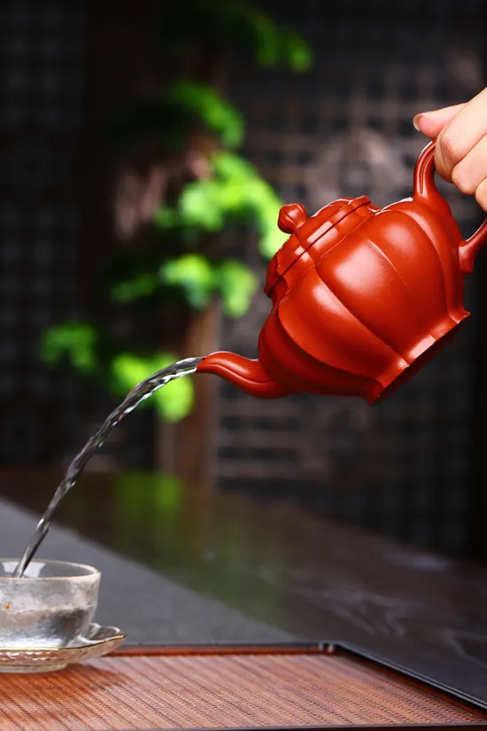 Premium Yixing Zisha Teapot Handcrafted by Master He Qixian | Award-Winning 7