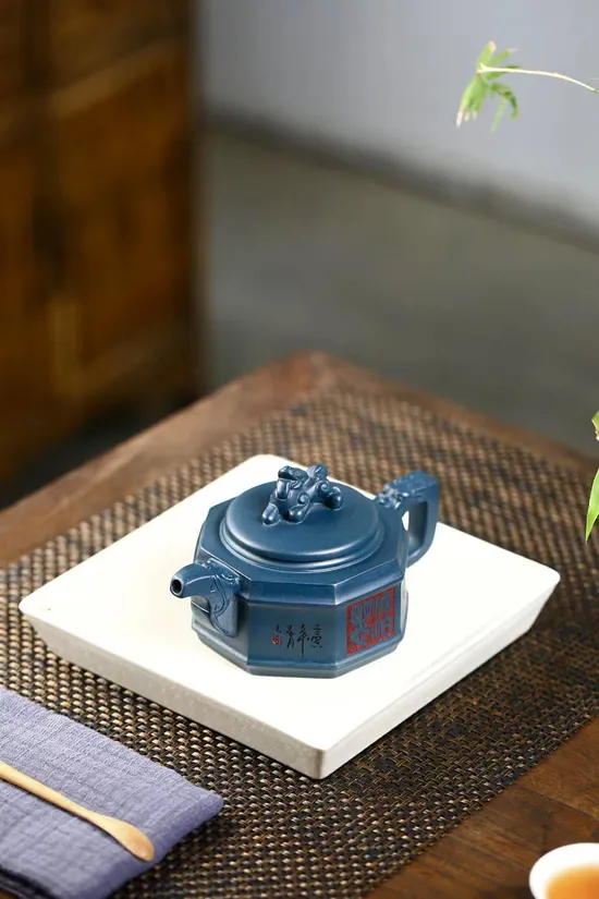 Yixing Zisha Teapot, Hexagonal Auspicious Beast, Handcrafted Collectible 7