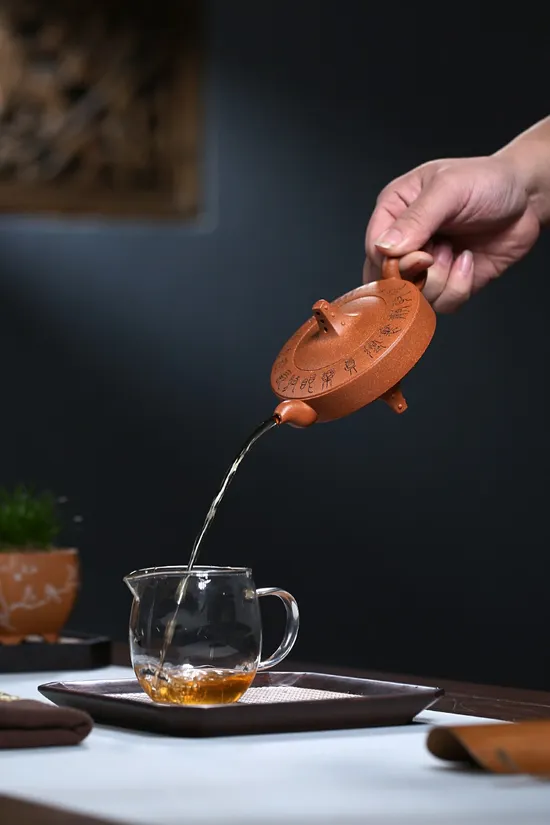 Premium Yixing Clay Teapot - Handcrafted Zisha Pot for Tea Artisans 8