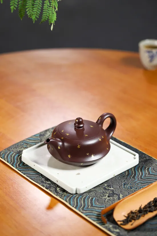 Yixing Zisha Teapot | Vintage Clay Craft by Master Yang Junbao 7