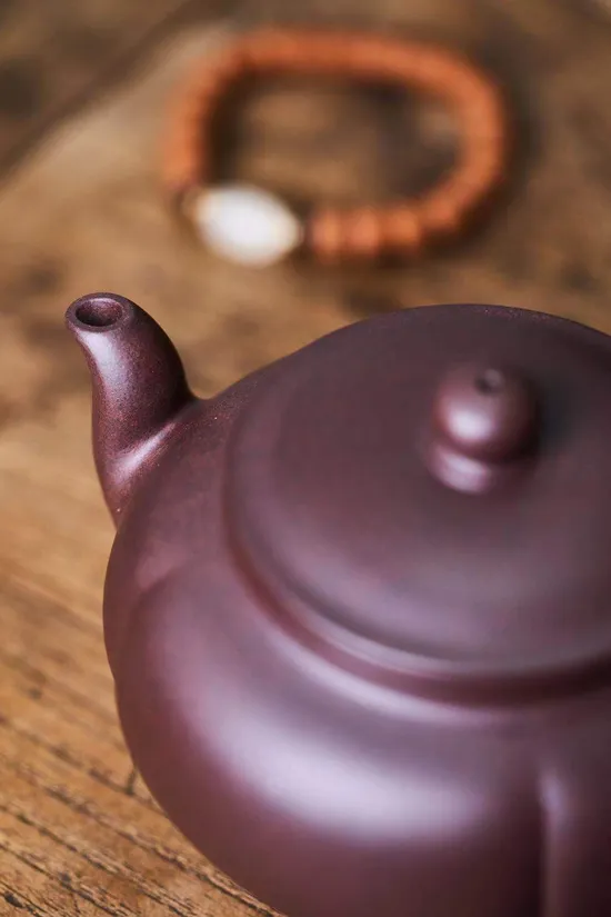 Yixing Zisha Teapot | Artisan Lotus Design Clay Pot 1