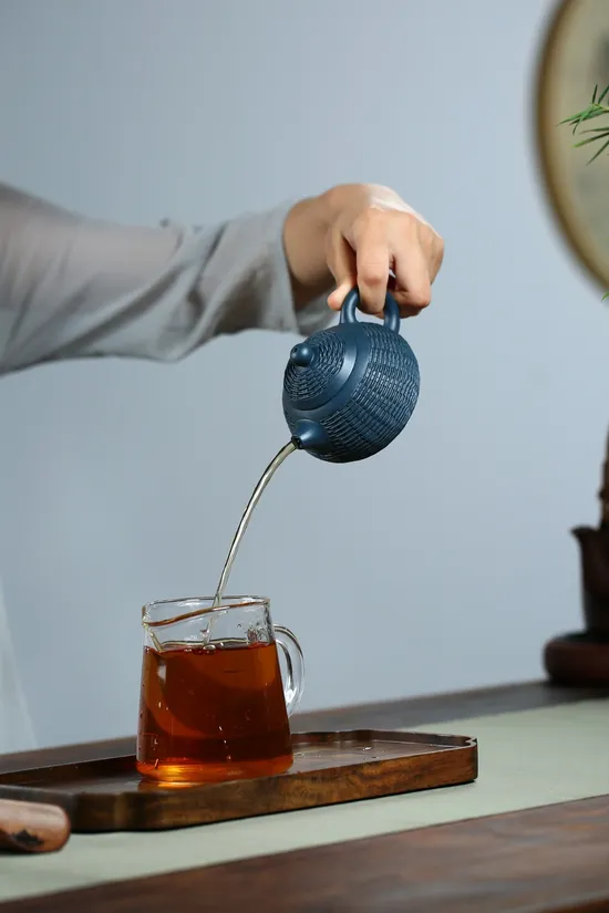 Premium Yixing Teapot - Handcrafted Bamboo Weave Art by Master Bao 1