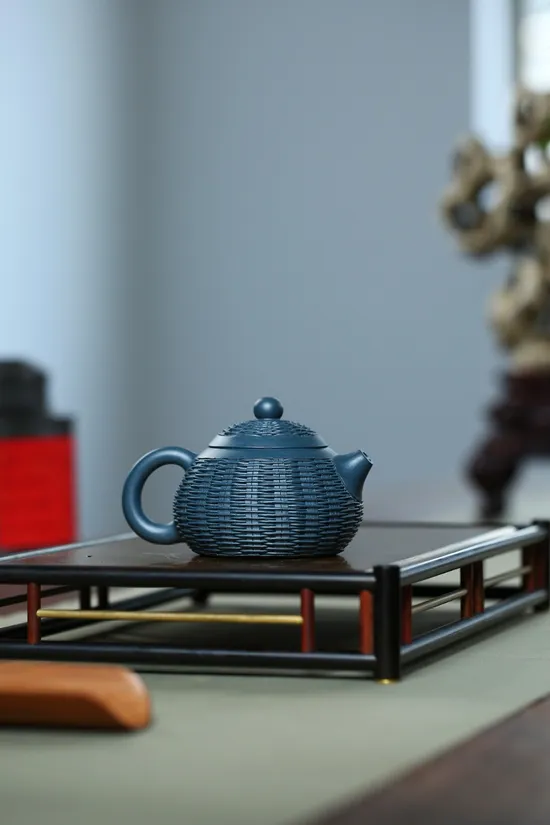 Premium Yixing Teapot - Handcrafted Bamboo Weave Art by Master Bao 2
