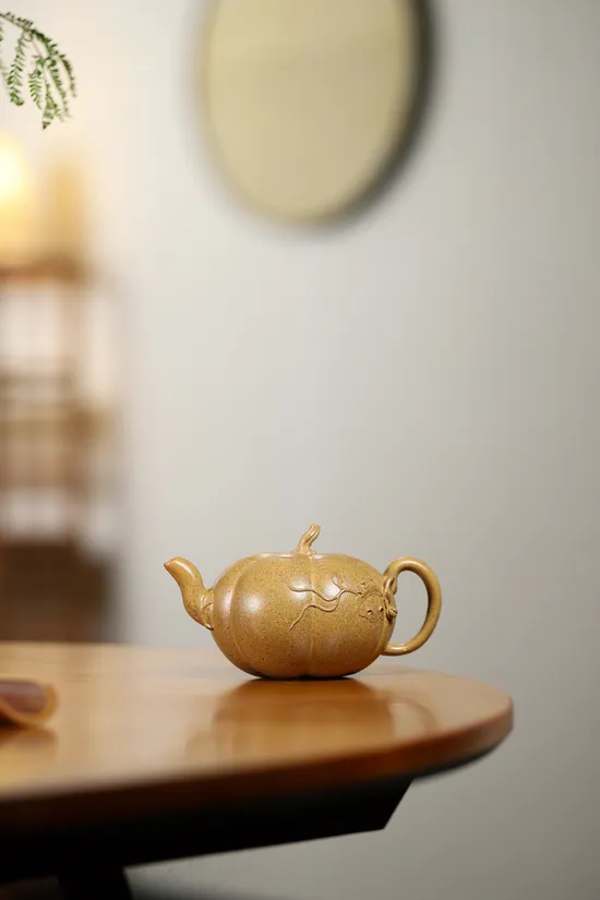 Zisha Teapots: Pumpkin-shaped | Yang Junbao | 2400 CNY 1