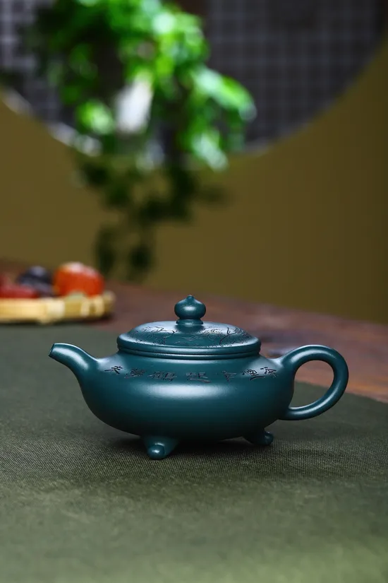 Yixing Cloud Crane Teapot | Handcrafted Rose Clay Artistry 4