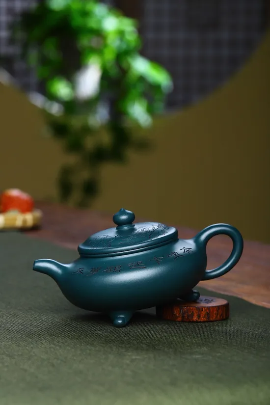 Yixing Cloud Crane Teapot | Handcrafted Rose Clay Artistry 7