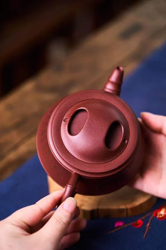 Premium Yixing Clay Teapot Handcrafted Artisan Ceramic Teapots 1