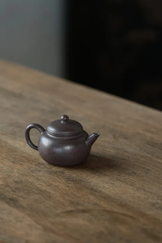 Mugu ShuiPing Yixing Teapot 90cc | Sky-Blue Clay Artisan Craft 4