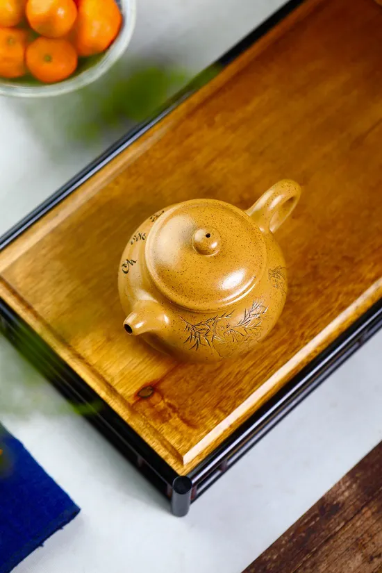 Yixing Clay Teapot | Handcrafted Golden Duan Artisan Teapot 2