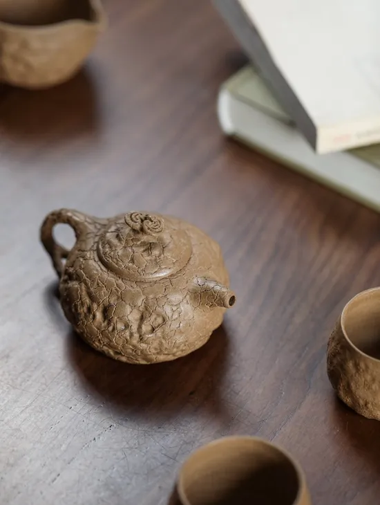 Premium Gongchun Yixing Clay Teapot Set - Handcrafted & Collectible 4