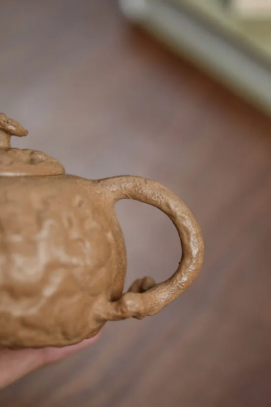 Premium Gongchun Yixing Clay Teapot Set - Handcrafted & Collectible 7