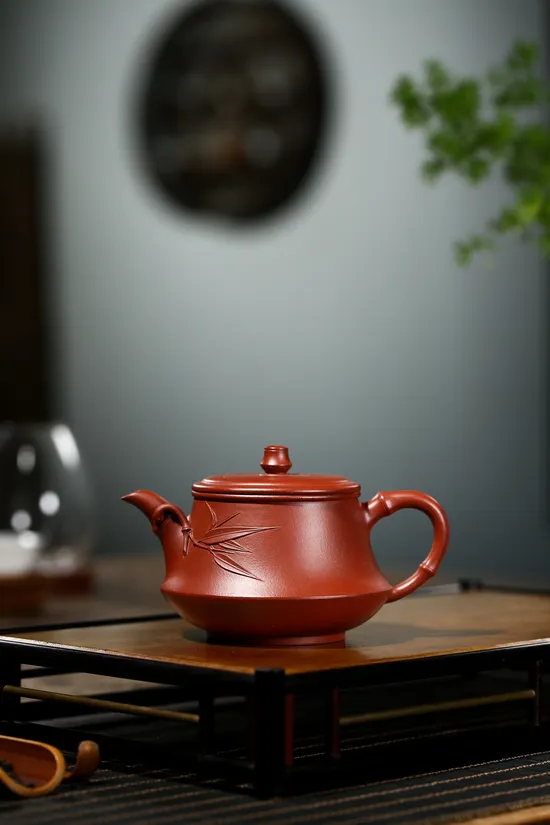 Yixing Clay Teapot | Master Zhang Weijun Jinzhu Zisha Artisan Pottery 2
