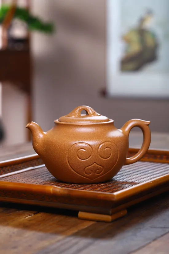 Premium Yixing Clay Teapot - Handcrafted Artisan Xu Liuming Collection 8