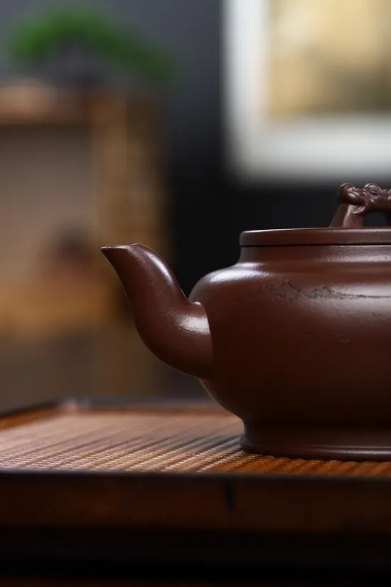 Handcrafted Yixing Zisha Teapot - Rare Stone Red Clay, Xu Liuming Artisan 5