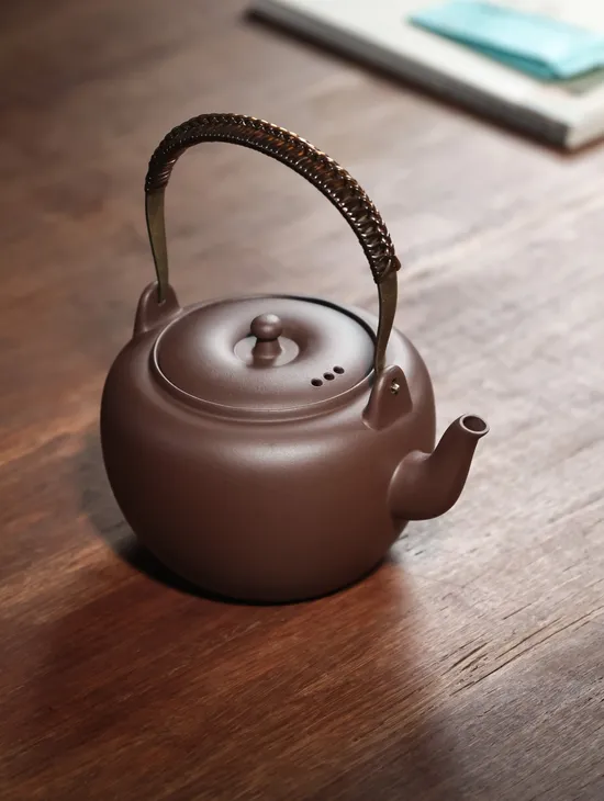 Premium Yixing Teapot | Handcrafted Clay Teapot for Tea Brewing 2