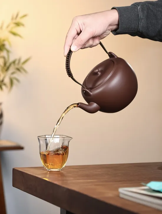 Premium Yixing Teapot | Handcrafted Clay Teapot for Tea Brewing 8
