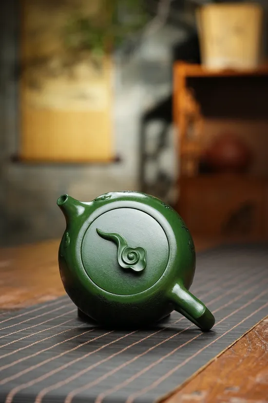 Premium Yixing Zisha Clay Teapot | Master Zhou Xinyuan Collectible Artistry 4