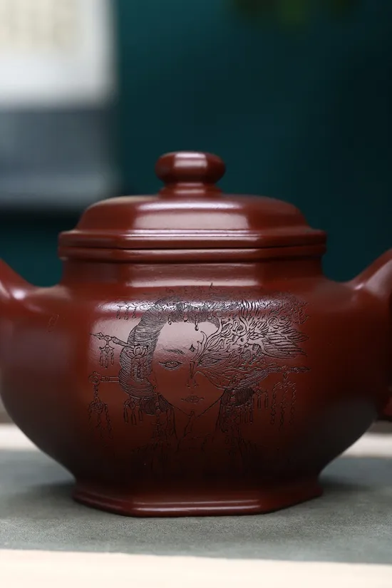 Premium Yixing Zisha Clay Teapot Handcrafted by Master He Qixian 4