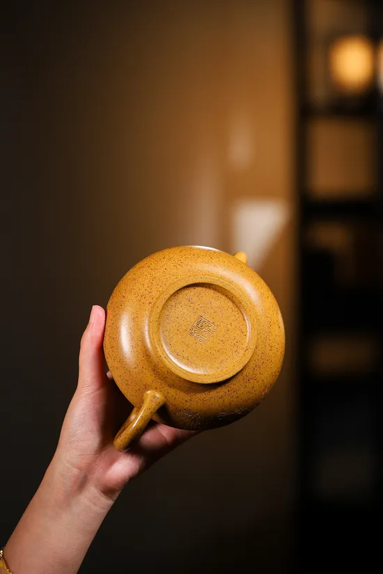 Premium Yixing Zisha Teapot – Artisan Crafted Clay Teapots 5