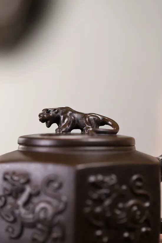 Zisha (Yixing) Teapot Collection - Antique Bronze Clay Craftsmanship 3