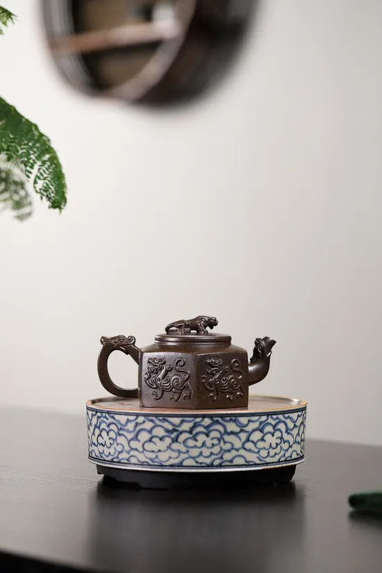 Zisha (Yixing) Teapot Collection - Antique Bronze Clay Craftsmanship 5