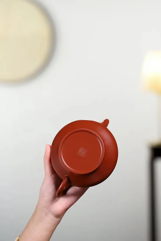 Premium Yixing Zisha Clay Teapot - Artisan Crafted Teaware 4