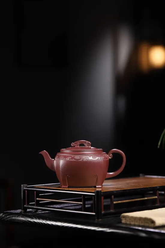 Yixing Zisha Teapot Four Seasons Ruyi | Handcrafted Purple Clay Art 1