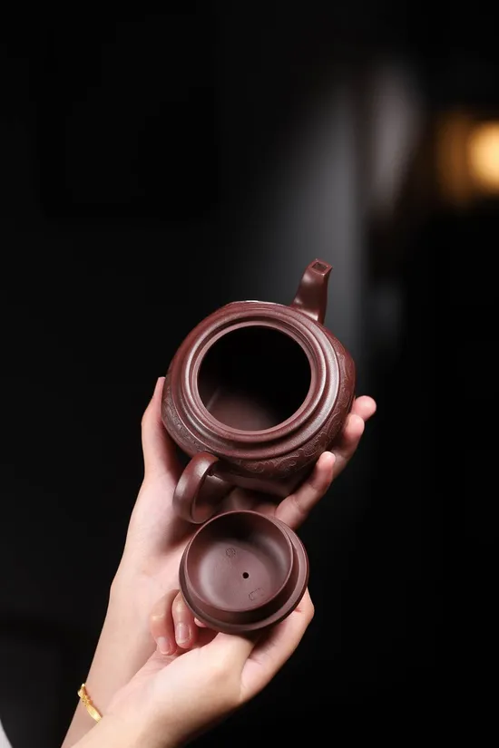 Yixing Zisha Teapot Four Seasons Ruyi | Handcrafted Purple Clay Art 4