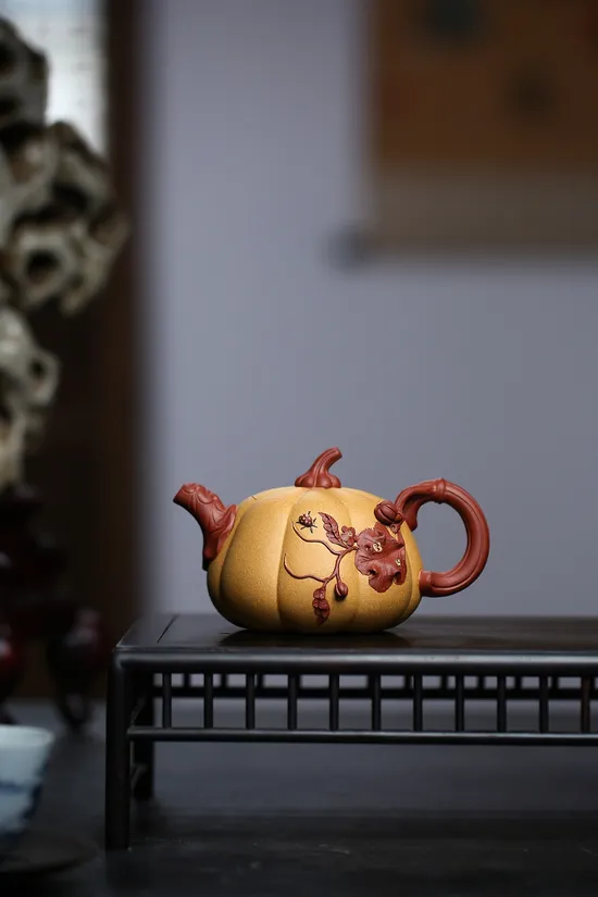 Authentic Yixing Zisha Teapot – Handcrafted Clay Artistry | 260cc 1