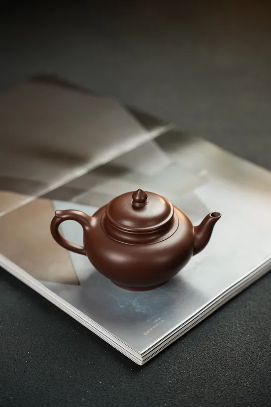 Zisha Teapots: Xiao Ying Jinggong 260cc | premium aged purple clay 1
