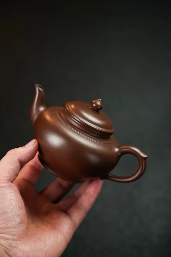 Zisha Teapots: Xiao Ying Jinggong 260cc | premium aged purple clay 2