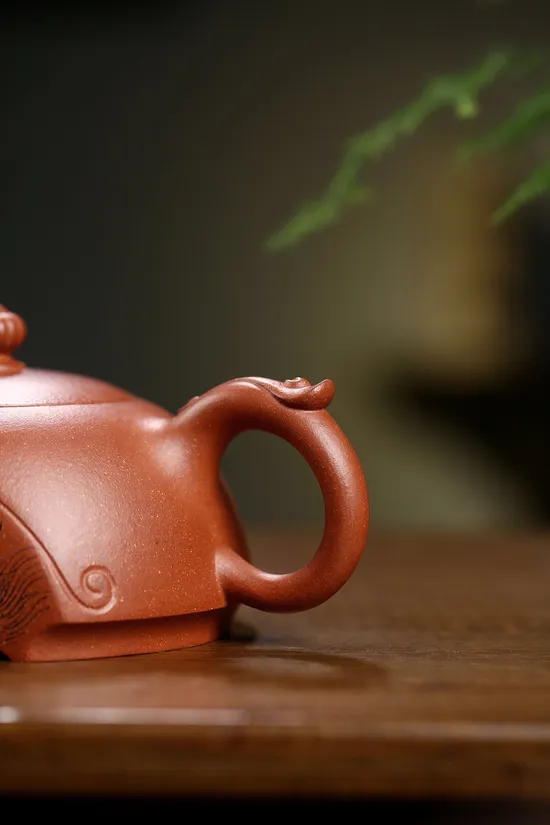 Yixing Zisha Teapot | Handcrafted Red Jiangpo Clay | Collector's Choice 3
