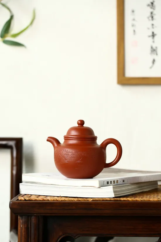 Handcrafted Yixing Zisha Teapot - Master Guo Chaojiang's 480cc Artisan Creation 1
