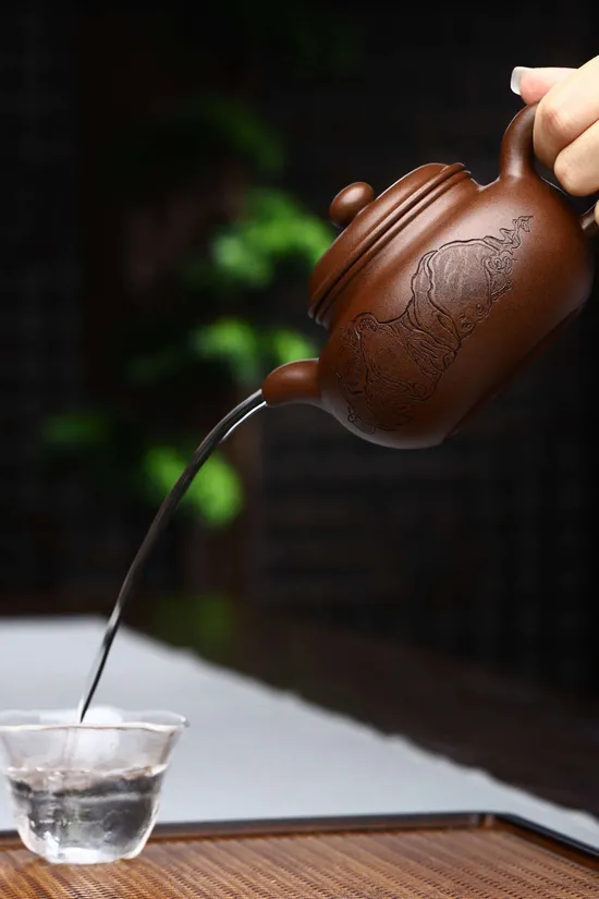 Handmade Yixing Zisha Teapot | Premium Clay Artisan Craft 7