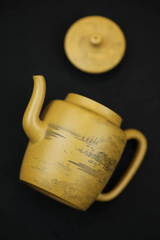 Premium Yixing Teapot | Handcrafted Golden Clay Artisan Pottery 3