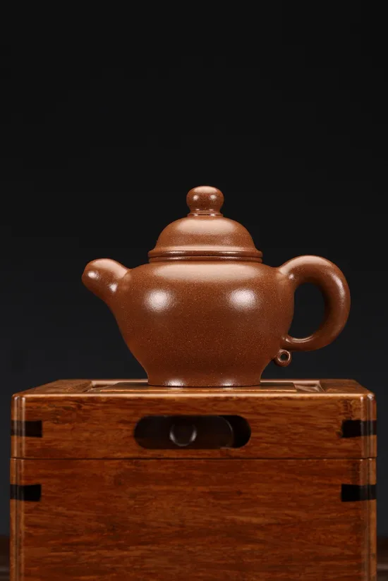 Zisha Teapots: original old duan clay | 900 CNY 7