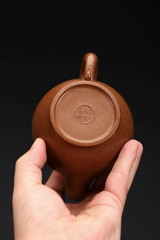 Zisha Teapots: original old duan clay | 900 CNY 8