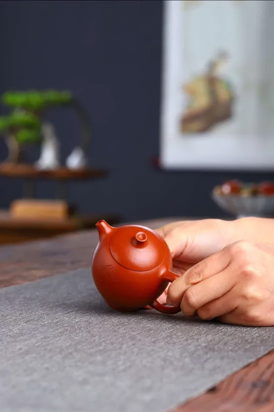 Premium Yixing Teapot | Handcrafted Xiaomeiyao Zhuni Clay | ¥1800 3