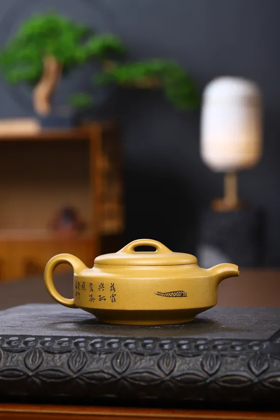 Yixing Zisha Teapot | Handcrafted Purple Clay Pot | Xu Liuming 2