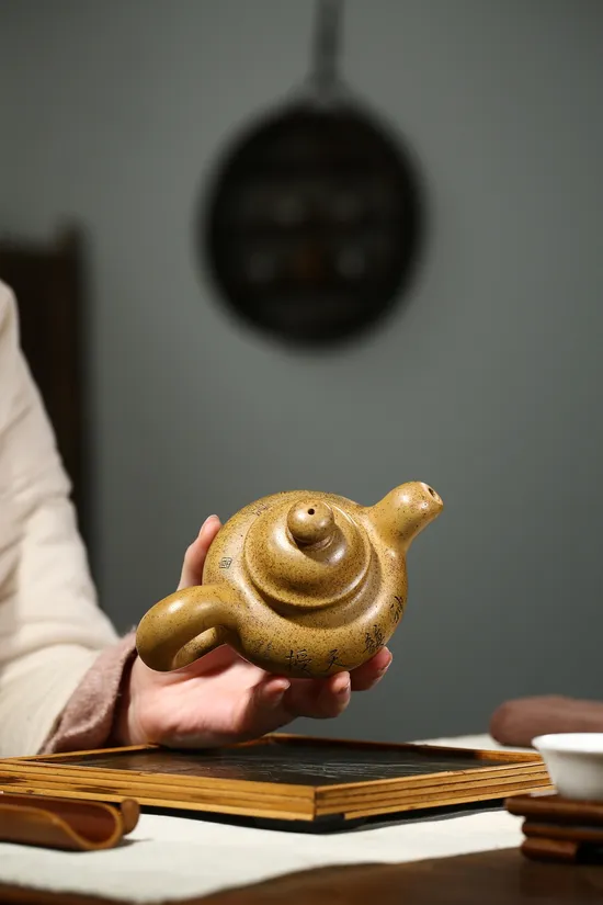 Yixing Zisha Teapot Handcrafted Artisan Golden Clay Wood-Fired 4